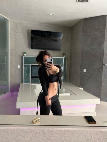 Bratkylani leaked private photo uncensored HD quality