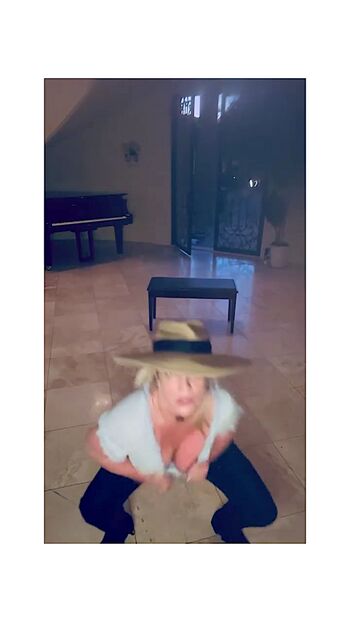 Britney spears  page leaked private photo uncensored HD quality