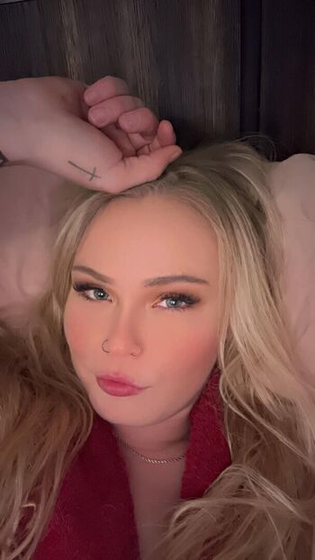 Busty kristen from iowa leaked private photo uncensored HD quality