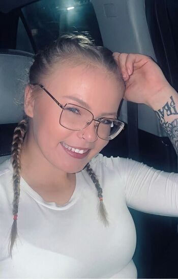 Busty kristen from iowa leaked private photo uncensored HD quality