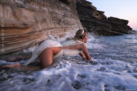 Cara mell page leaked private photo uncensored HD quality