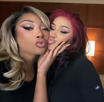 Cardi b leaked private photo uncensored HD quality