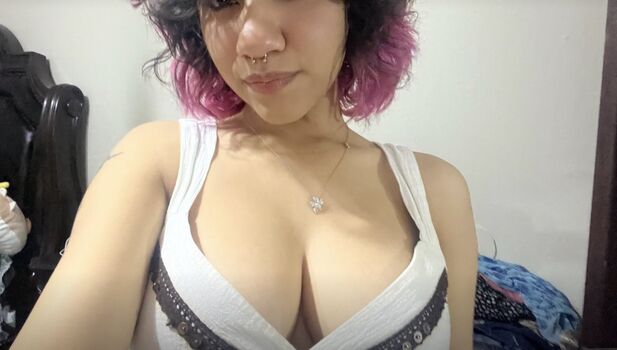 Carmennlve page leaked private photo uncensored HD quality