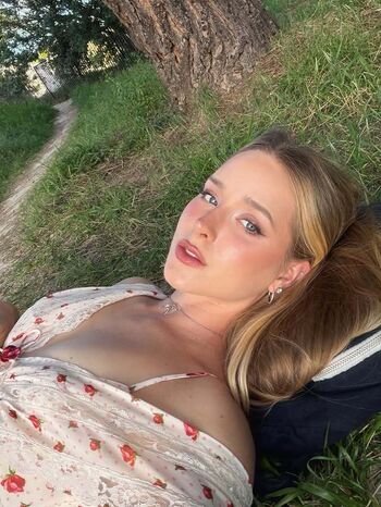 Caroline zalog  page leaked private photo uncensored HD quality