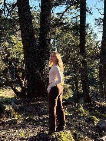 Caroline zalog  page leaked private photo uncensored HD quality
