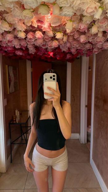 Caryn marjorie  page leaked private photo uncensored HD quality