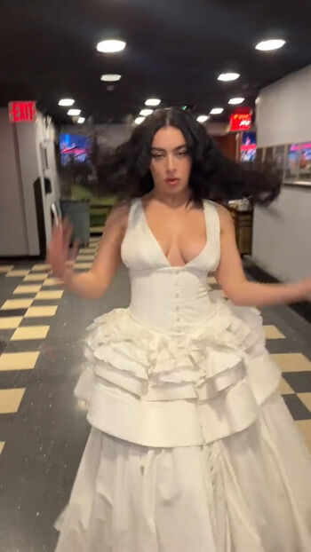 Charli xcx page leaked private photo uncensored HD quality