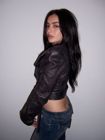 Charli xcx leaked private photo uncensored HD quality