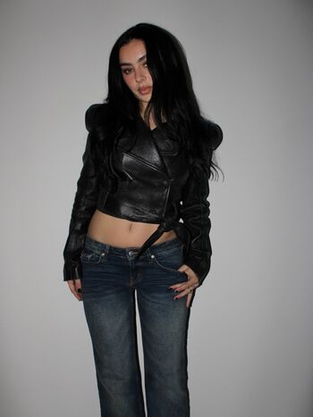 Charli xcx leaked private photo uncensored HD quality