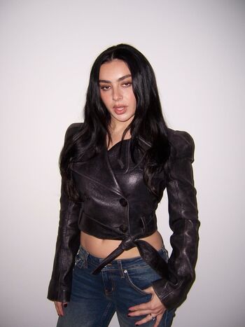 Charli xcx leaked private photo uncensored HD quality