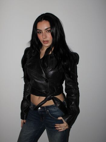 Charli xcx leaked private photo uncensored HD quality