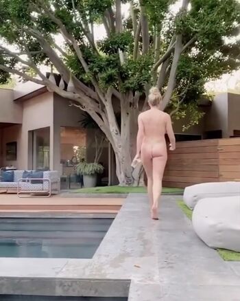 Chelsea handler leaked private photo uncensored HD quality