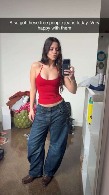 Chloeforero  page leaked private photo uncensored HD quality