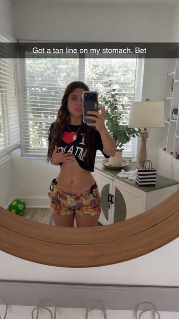 Chloeforero  page leaked private photo uncensored HD quality