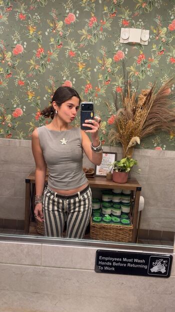 Chloeforero  page leaked private photo uncensored HD quality