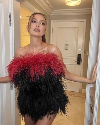 Christian serratos leaked private photo uncensored HD quality