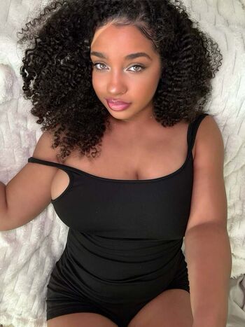 Corie rayvon leaked private photo uncensored HD quality