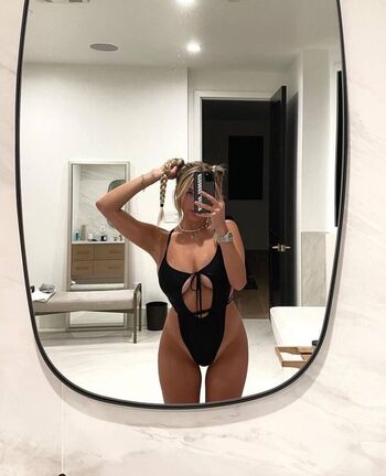 Corinna kopf  page leaked private photo uncensored HD quality