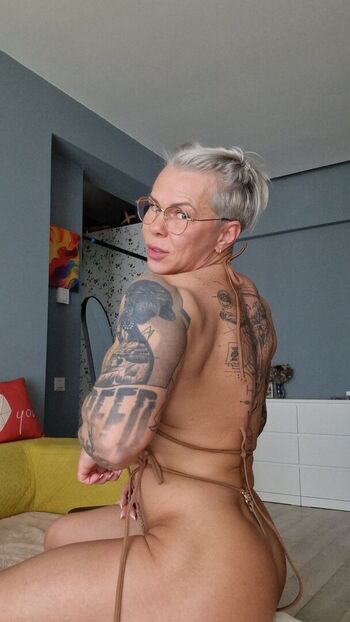 Crazyxbody page leaked private photo uncensored HD quality