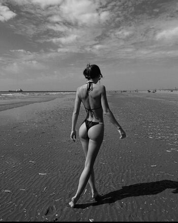 Dasha komarova  page leaked private photo uncensored HD quality