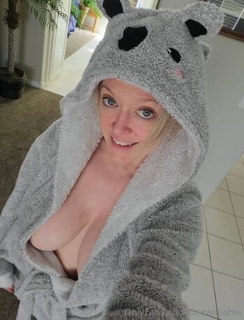 Dee williams page leaked private photo uncensored HD quality