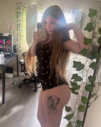 Diovana konigsreuter  page leaked private photo uncensored HD quality