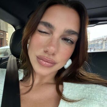 Dua lipa  page leaked private photo uncensored HD quality