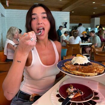 Dua lipa  page leaked private photo uncensored HD quality