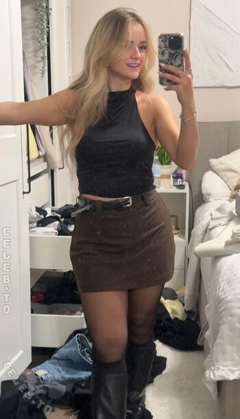 Easyemi leaked private photo uncensored HD quality