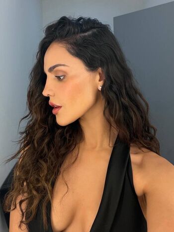 Eiza gonzalez  page leaked private photo uncensored HD quality