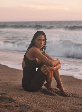 Eiza gonzalez  page leaked private photo uncensored HD quality