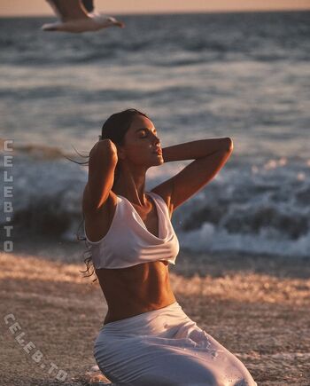 Eiza gonzalez  page leaked private photo uncensored HD quality