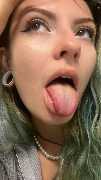 Elleofhell leaked private photo uncensored HD quality