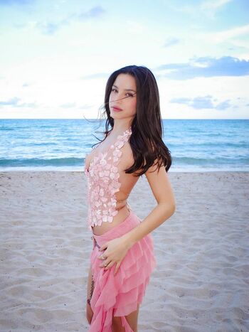Emilia mernes page leaked private photo uncensored HD quality