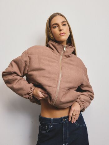 Emily feld  page leaked private photo uncensored HD quality