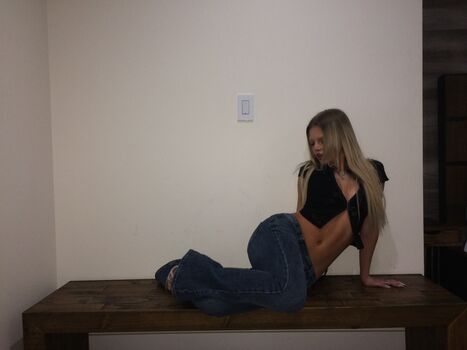 Emily kelavos leaked private photo uncensored HD quality