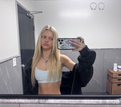 Emily kelavos leaked private photo uncensored HD quality