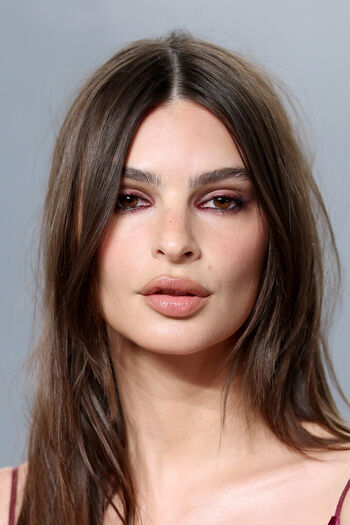 Emily ratajkowski  page leaked private photo uncensored HD quality