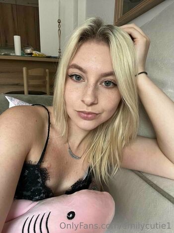 Emilycutie leaked private photo uncensored HD quality