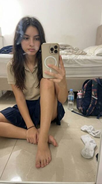 Emilysal leaked private photo uncensored HD quality