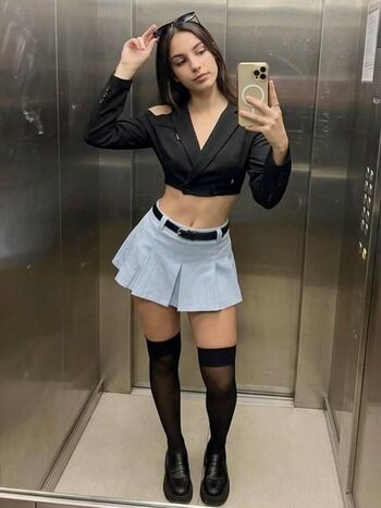 Emilysal leaked private photo uncensored HD quality