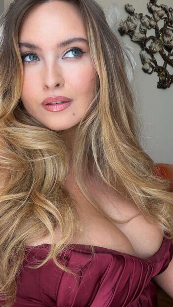 Erinmhk page leaked private photo uncensored HD quality