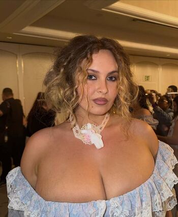 Erinmhk page leaked private photo uncensored HD quality