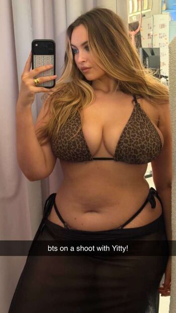Erinmhk page leaked private photo uncensored HD quality