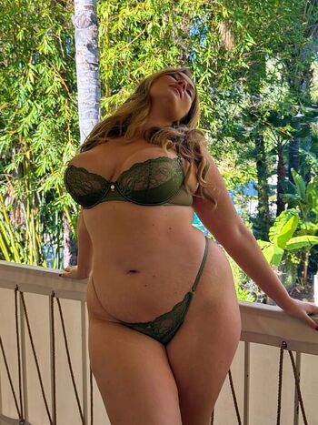 Erinmhk page leaked private photo uncensored HD quality
