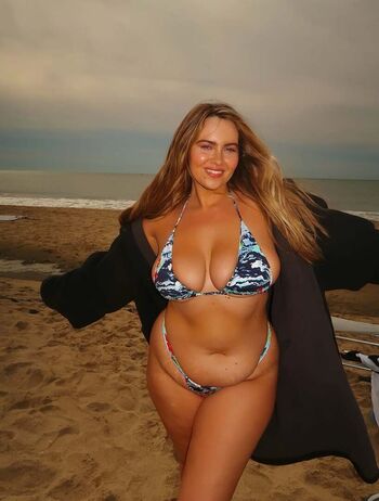 Erinmhk page leaked private photo uncensored HD quality