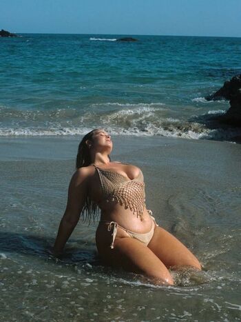 Erinmhk page leaked private photo uncensored HD quality