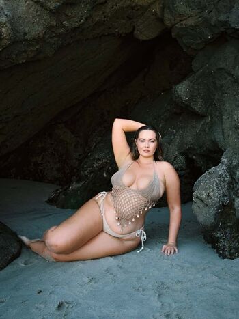 Erinmhk page leaked private photo uncensored HD quality