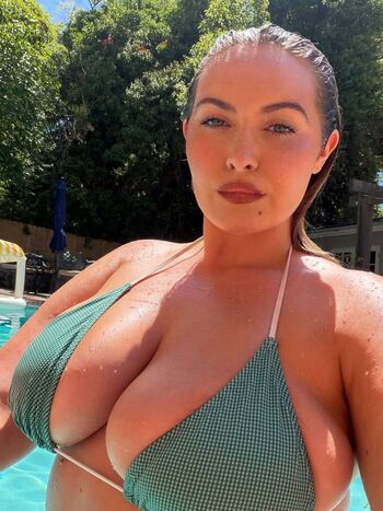 Erinmhk leaked private photo uncensored HD quality