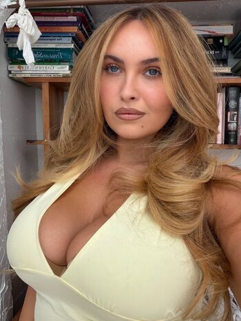 Erinmhk leaked private photo uncensored HD quality
